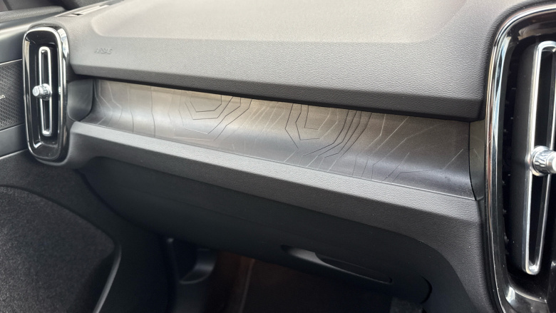 Volvo XC40 300kW Recharge Twin Ultimate 82kWh 5dr AWD Auto Electric Estate